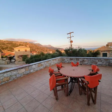 Daire Frigano 3 Stoúpa