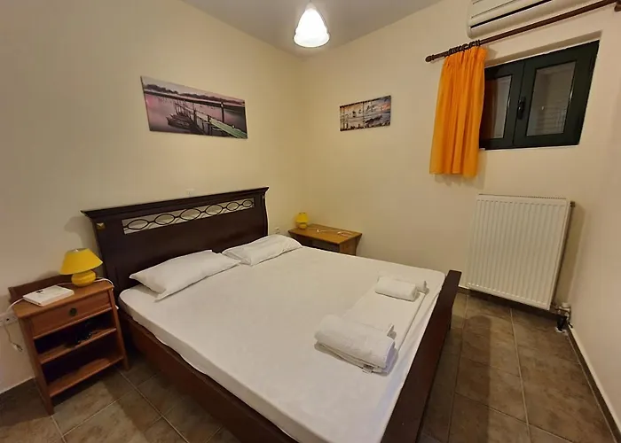 Lägenhet Frigano 3 Stoúpa